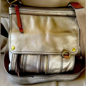 Authentic fossil crossbody purse